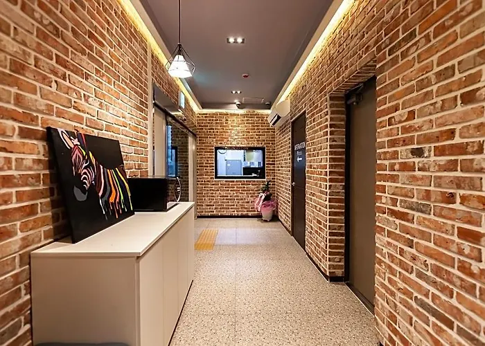 Hotel No.25 2*