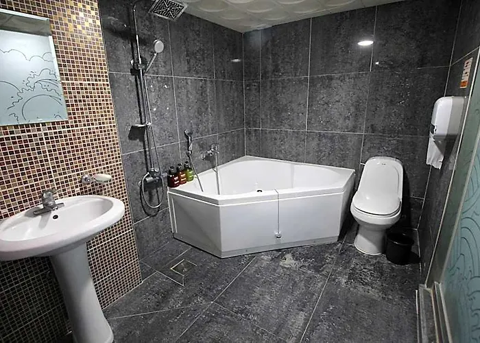 No.25 Hotel 2*